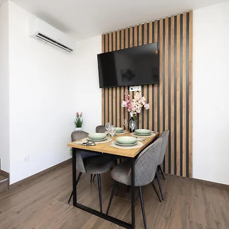 Lägenhet 2 Bedroom Lovely In *